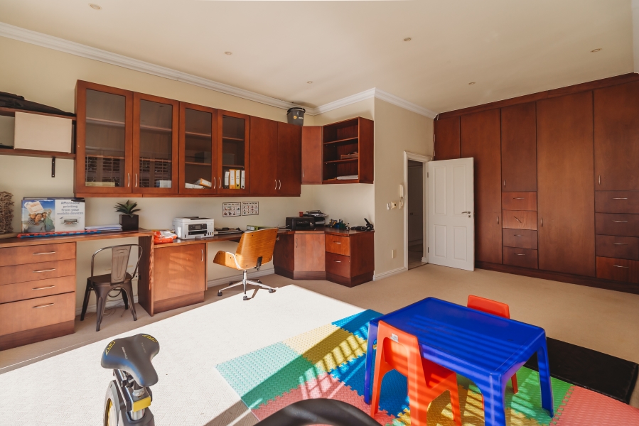 4 Bedroom Property for Sale in King George Park Western Cape